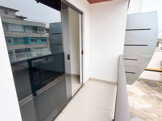 Apartamento 2 quartos e 2 banheiros, à venda, no bairro Lagoa em Macaé