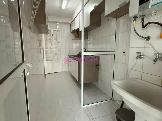 Apartamento 2 quartos e 2 banheiros, à venda, no bairro Campestre em Santo André