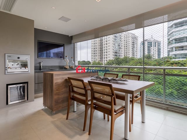 Apartamento 4 quartos e 6 banheiros, à venda, no bairro Barra da Tijuca em Rio de Janeiro
