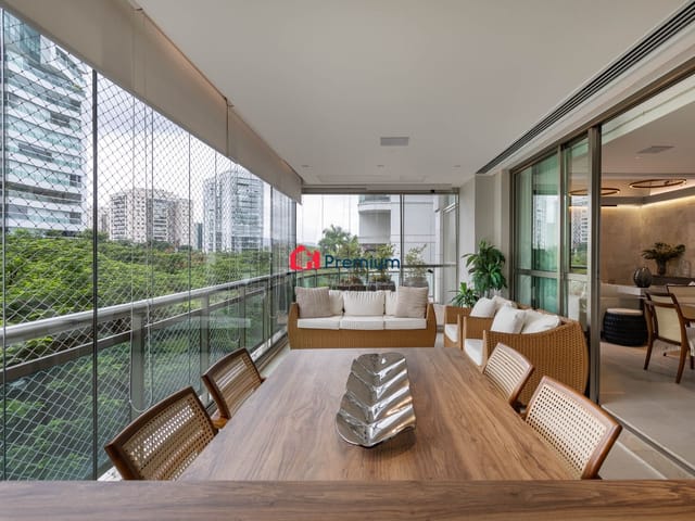 Apartamento 4 quartos e 6 banheiros, à venda, no bairro Barra da Tijuca em Rio de Janeiro