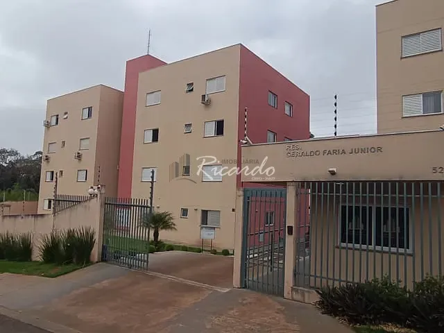 Apartamento com 64m² 2 quartos e 1 banheiro, à venda, no bairro Vila Passos em Arapongas