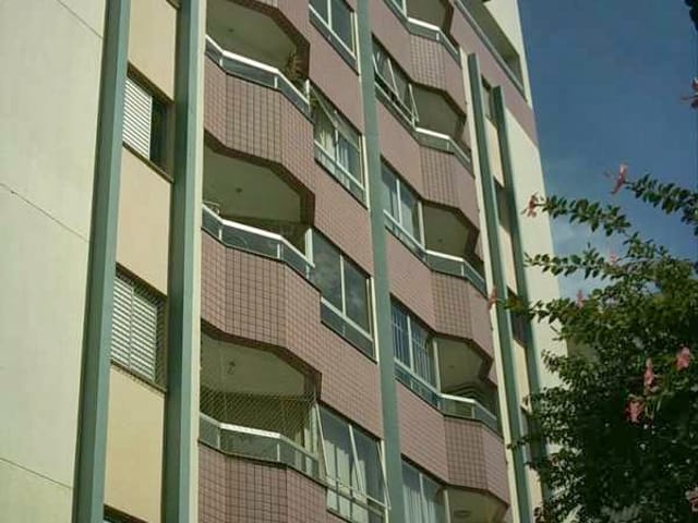 Condomínio do Apartamento - Ed. Saint Maarten - Apartamento para locação mobiliado, com 3 quartos por R$ 2.300,00 -  Centro, Londrina, PR | Premier Imóveis