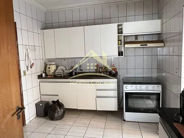 Apartamento 4 quartos e 3 banheiros, à venda, no bairro Areão em Cuiabá