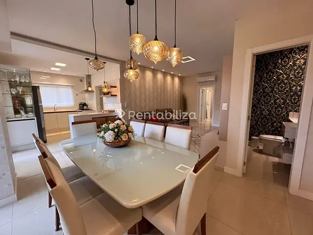 Apartamento com 214m² 3 quartos e 4 banheiros, à venda, no bairro Meia Praia em Itapema