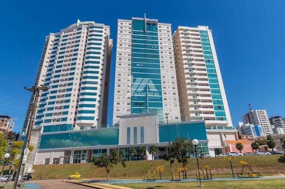 Apartamento à venda no Edifício Santos Dumont — Centro