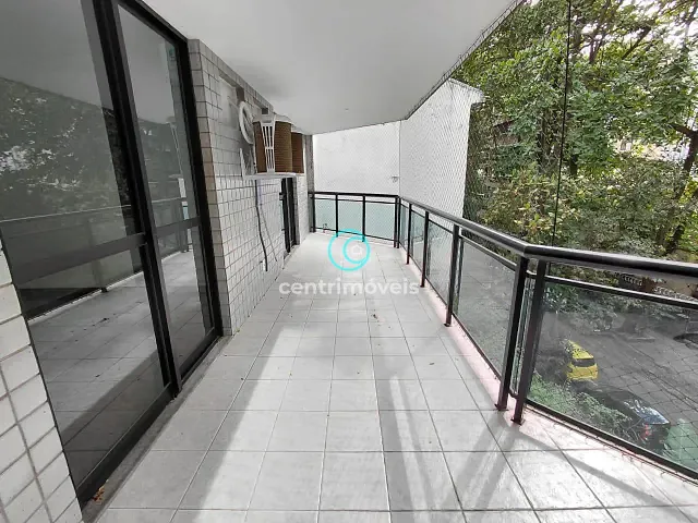 Apartamento com 125m² 3 quartos e 3 banheiros, para alugar, no bairro Laranjeiras em Rio de Janeiro