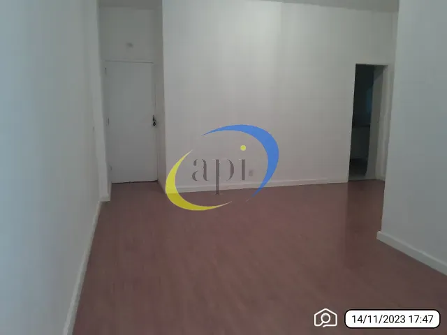 Apartamento 2 quartos e 2 banheiros, para alugar, no bairro Glória em Rio de Janeiro