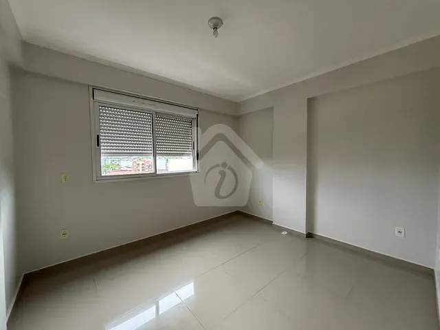 Apartamento 2 quartos e 2 banheiros, para alugar, no bairro Centro em Lajeado