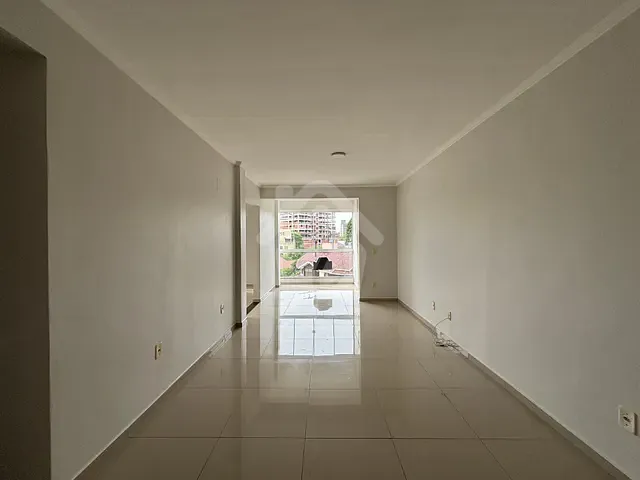 Apartamento 2 quartos e 2 banheiros, para alugar, no bairro Centro em Lajeado