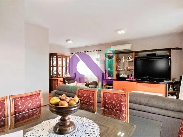 Apartamento com 180m² 3 quartos e 5 banheiros, à venda ou para alugar, no bairro Bela Aliança em São Paulo