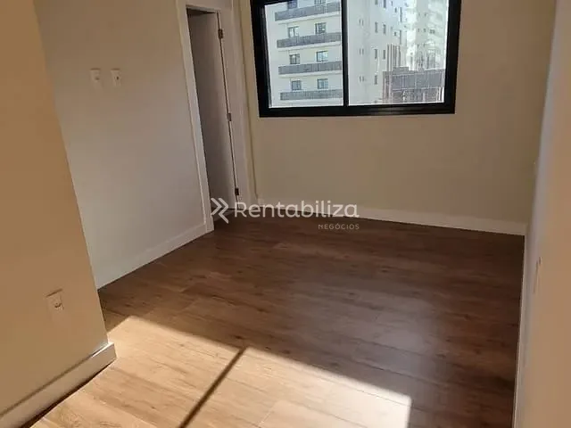 Apartamento 4 quartos e 5 banheiros, à venda, no bairro Meia Praia em Itapema
