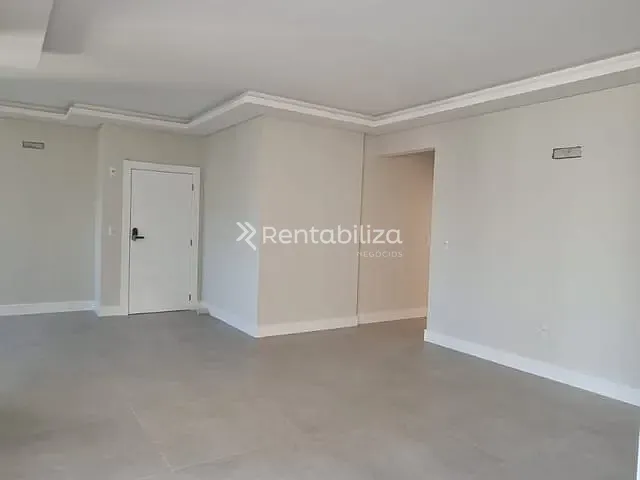Apartamento 4 quartos e 5 banheiros, à venda, no bairro Meia Praia em Itapema