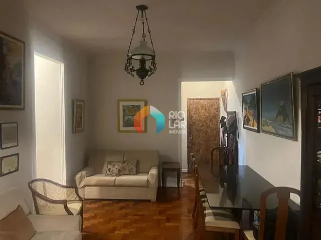 Apartamento com 82m² 2 quartos e 2 banheiros, à venda, no bairro Copacabana em Rio de Janeiro