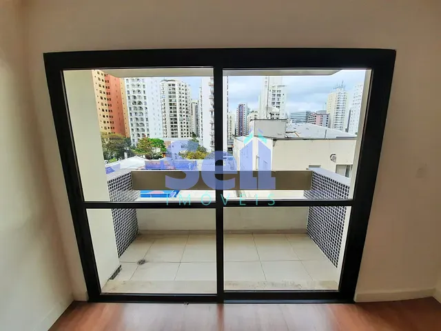 Apartamento 3 quartos e 3 banheiros, para alugar, no bairro Vila Nova Conceição em São Paulo
