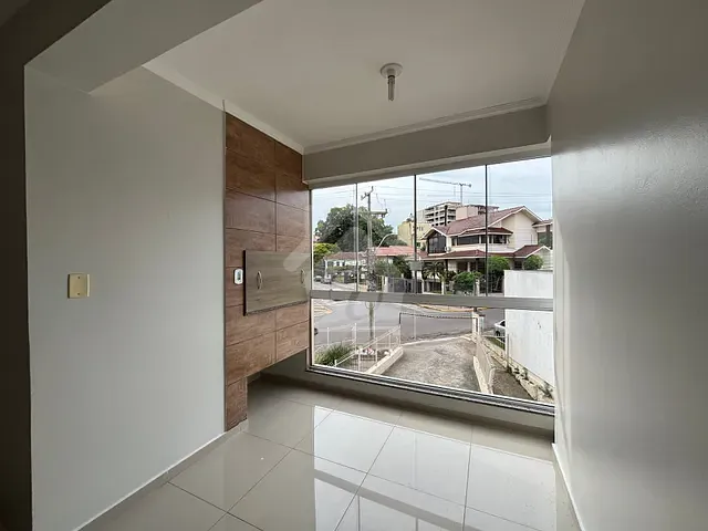 Apartamento 2 quartos e 2 banheiros, para alugar, no bairro Centro em Lajeado