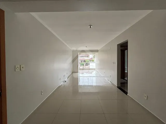 Apartamento 2 quartos e 2 banheiros, para alugar, no bairro Centro em Lajeado