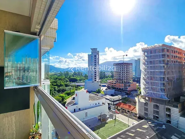 Apartamento com 171m² 3 quartos e 3 banheiros, à venda, no bairro Meia Praia em Itapema