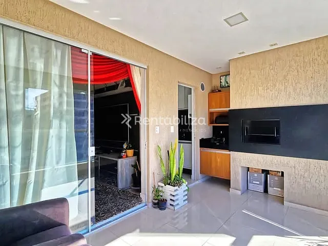 Apartamento com 171m² 3 quartos e 3 banheiros, à venda, no bairro Meia Praia em Itapema