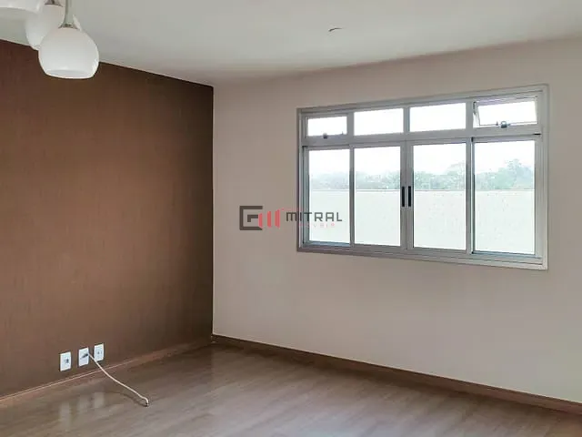Apartamento com 82m² 3 quartos e 1 banheiro, à venda, no bairro Vale dos Tucanos em Londrina