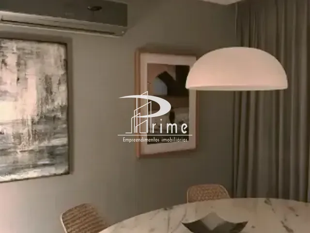 Apartamento com 95m² 3 quartos e 2 banheiros, à venda, no bairro Lagoa em Rio de Janeiro