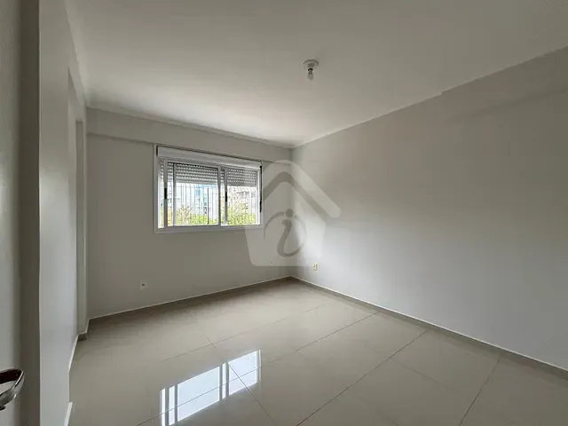 Apartamento 1 quarto e 1 banheiro, para alugar, no bairro Centro em Lajeado
