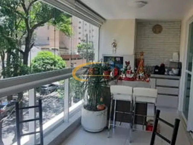 Apartamento com 188m² 3 quartos e 3 banheiros, à venda, no bairro Centro em Londrina