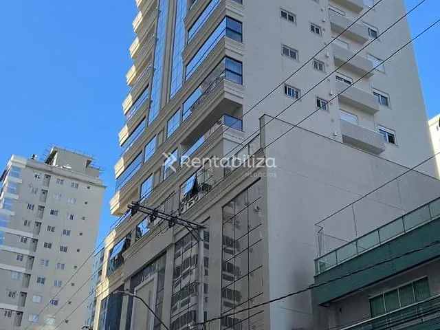 Apartamento com 142m² 3 quartos e 4 banheiros, à venda, no bairro Meia Praia em Itapema