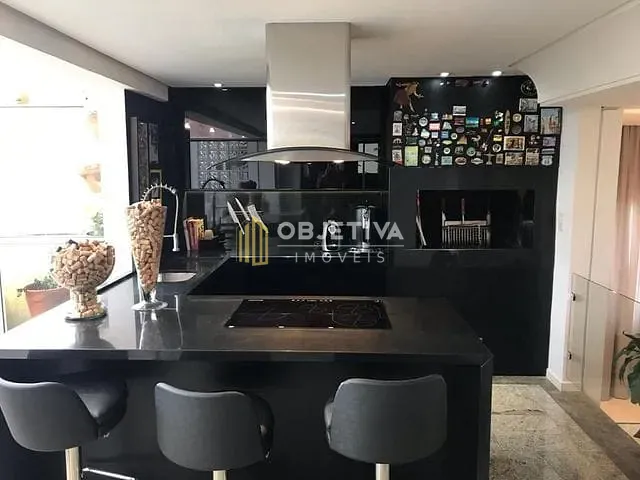 Apartamento 4 quartos e 5 banheiros, à venda, no bairro Centro em Novo Hamburgo