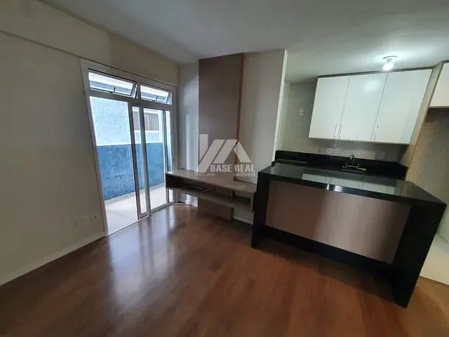 Apartamento com 67m² 2 quartos e 2 banheiros, à venda, no bairro Centro em Ponta Grossa