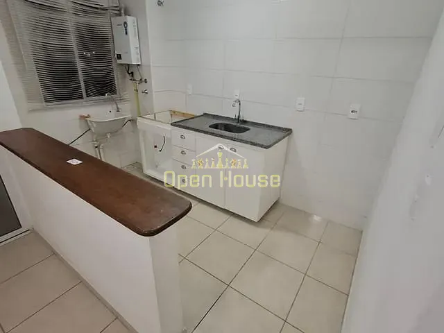 Apartamento 2 quartos e 2 banheiros, à venda, no bairro Três Poços em Volta Redonda