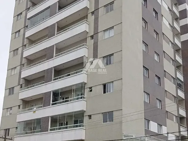 Apartamento com 146m² 2 quartos e 2 banheiros, à venda, no bairro Centro em Guarapuava