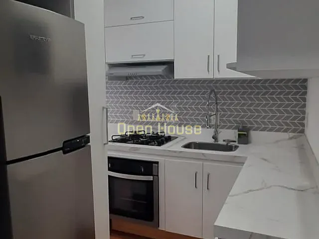 Apartamento 2 quartos e 1 banheiro, à venda, no bairro Três Poços em Volta Redonda
