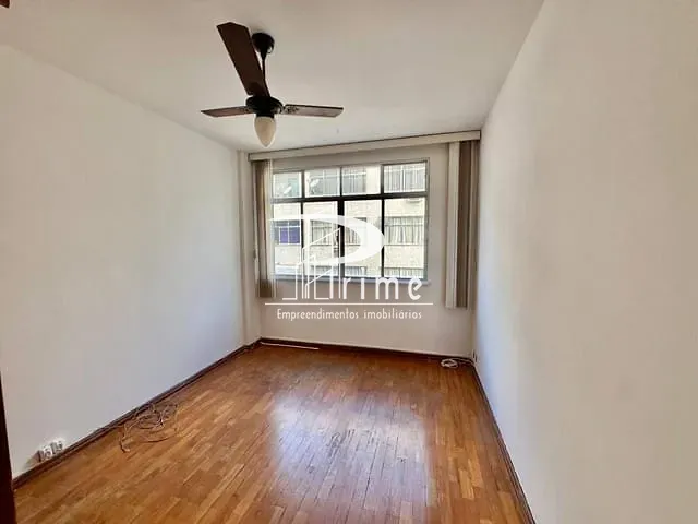 Apartamento 2 quartos e 2 banheiros, para alugar, no bairro Icaraí em Niterói