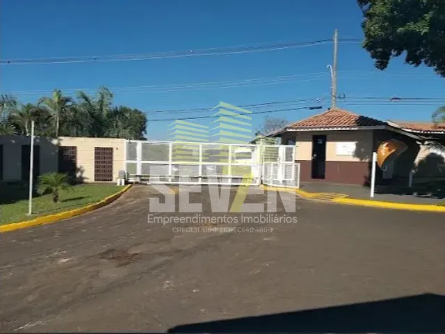 Apartamento com 66m² 2 quartos e 1 banheiro, à venda ou para alugar, no bairro Parque Viaduto em Bauru