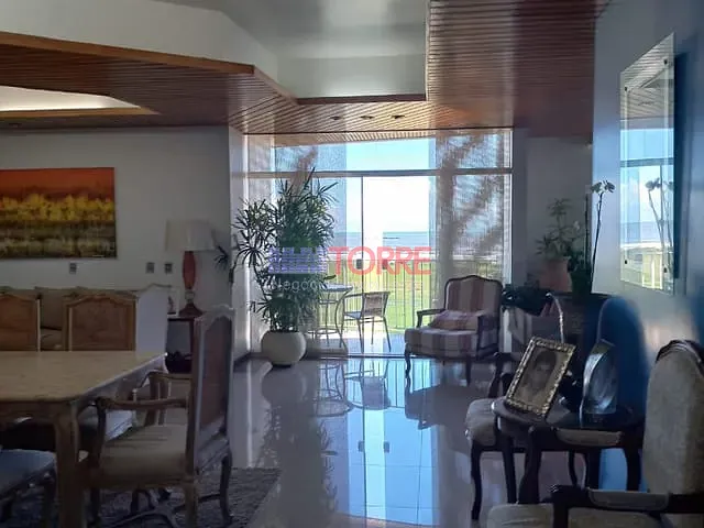 Cobertura / Penthouse 4 quartos e 4 banheiros, à venda, no bairro Centro em Ilhéus