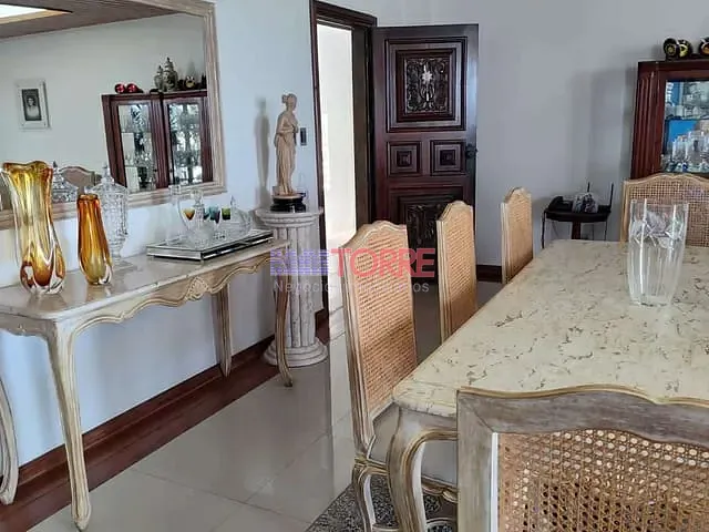 Cobertura / Penthouse 4 quartos e 4 banheiros, à venda, no bairro Centro em Ilhéus