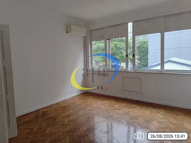 Apartamento 2 quartos e 2 banheiros, para alugar, no bairro Copacabana em Rio de Janeiro