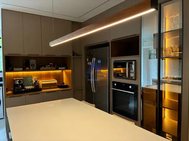Apartamento com 190m² 4 quartos e 1 banheiro, para alugar, no bairro Barra da Tijuca em Rio de Janeiro