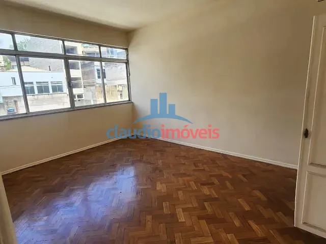 Apartamento 3 quartos e 3 banheiros, para alugar, no bairro Centro em Barra Mansa