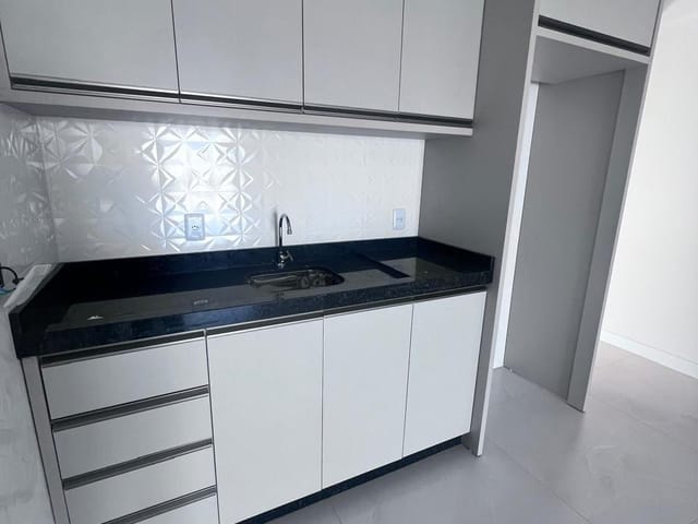 Apartamento 2 quartos e 1 banheiro, para alugar, no bairro São Vicente em Itajaí