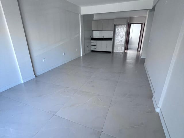 Apartamento 2 quartos e 1 banheiro, para alugar, no bairro São Vicente em Itajaí
