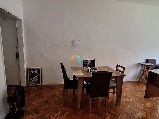 Apartamento com 75m² 2 quartos e 2 banheiros, à venda, no bairro Copacabana em Rio de Janeiro