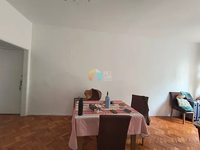 Apartamento com 75m² 2 quartos e 2 banheiros, à venda, no bairro Copacabana em Rio de Janeiro
