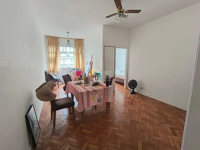 Apartamento com 75m² 2 quartos e 2 banheiros, à venda, no bairro Copacabana em Rio de Janeiro