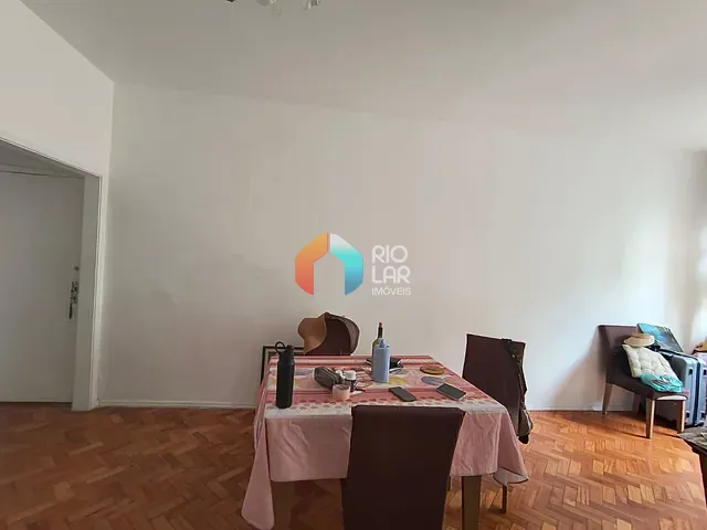 Apartamento com 75m² 2 quartos e 2 banheiros, à venda, no bairro Copacabana em Rio de Janeiro