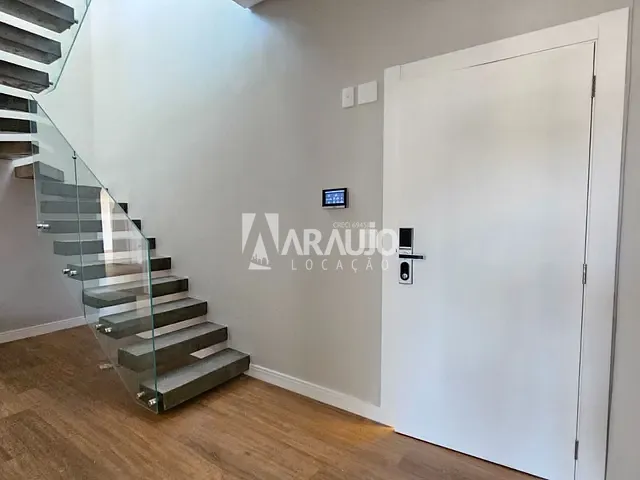 Apartamento 3 quartos e 4 banheiros, para alugar, no bairro Fazenda em Itajaí