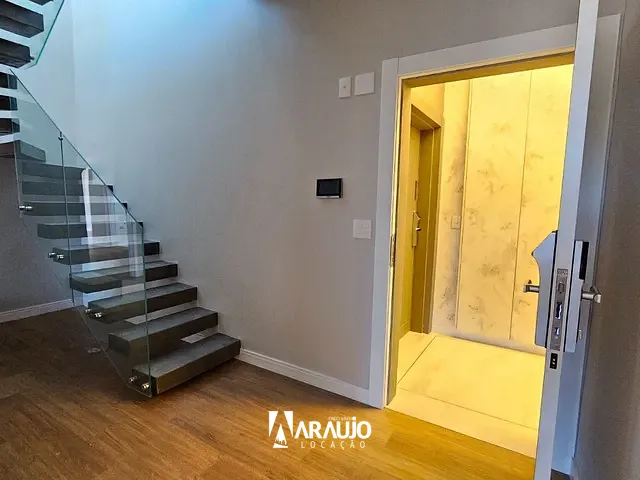 Apartamento 3 quartos e 4 banheiros, para alugar, no bairro Fazenda em Itajaí