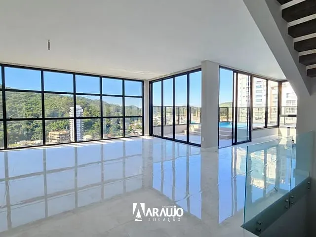 Apartamento 3 quartos e 4 banheiros, para alugar, no bairro Fazenda em Itajaí