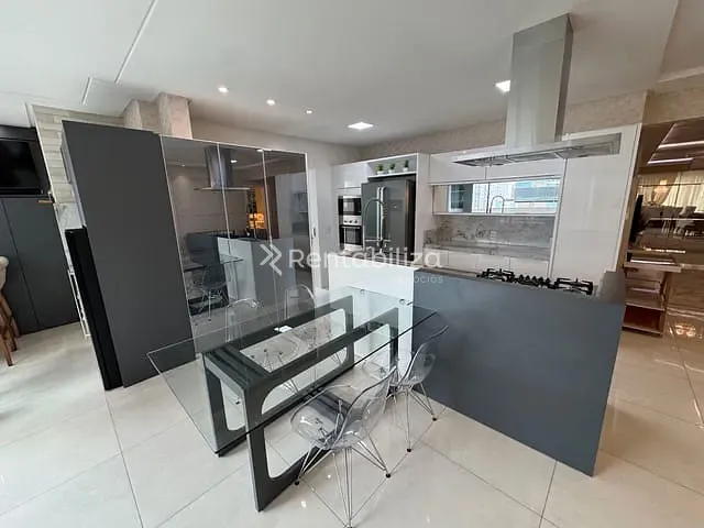 Apartamento 4 quartos e 4 banheiros, à venda, no bairro Meia Praia em Itapema