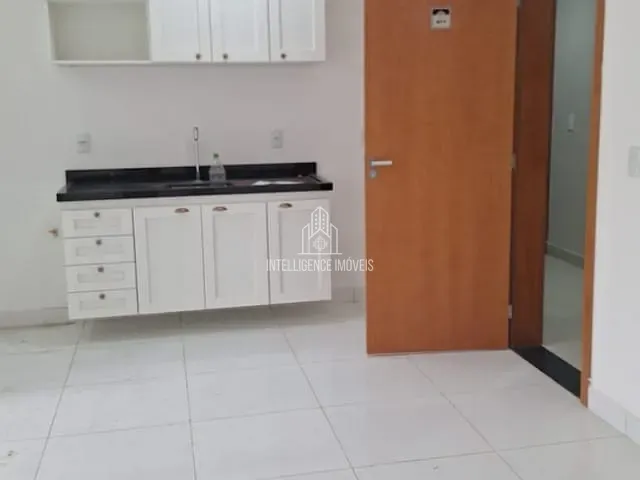 Apartamento 2 quartos e 1 banheiro, para alugar, no bairro Morada do Ouro em Cuiabá